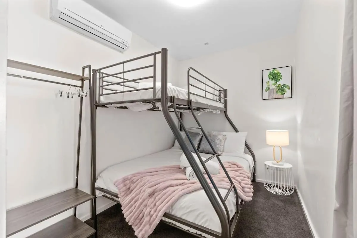 Amazing Cbd 2Br Apt - Walkable & Wi-Fi & Charm Adelaide Apartment